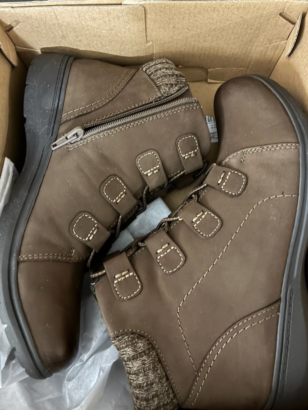 Clarks Lace-Up Ankle Boots Women's 8.5 Carleigh Jade